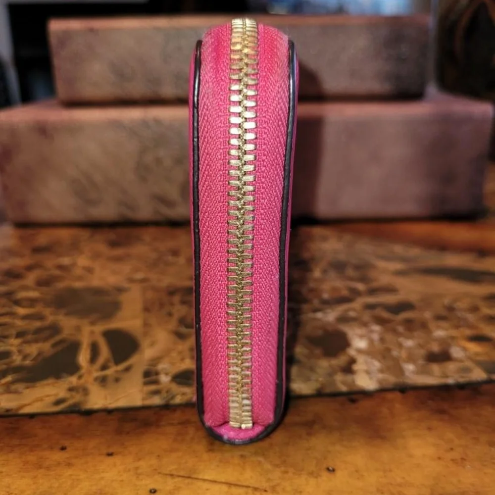 MCM long zip around wallet - Picture 2 of 8